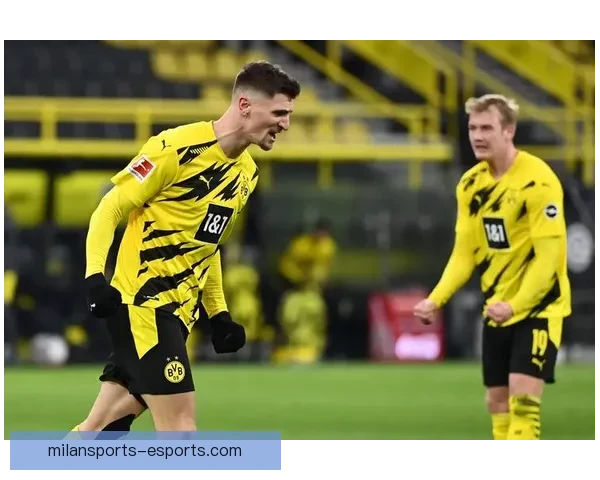 多特蒙德补时连入两球逆转斯图加特阿德耶米布兰特双双建功